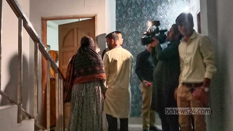 ২৫ মিনিটে গৃহকর্ত্রীকে বেঁধে লুটপাট শেষে সন্তানকে নিয়ে যায় ‘ডাকাতরা’