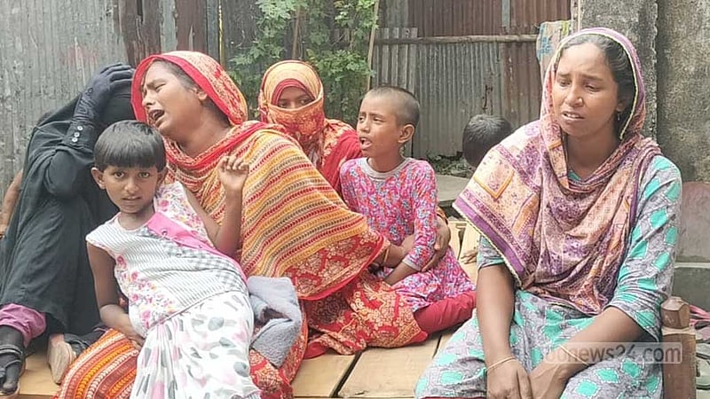 চুরির অভিযোগে ‘মারপিটের পর ঝুলিয়ে রাখা’ রিকশাচালকের মৃত্যু