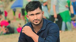 দাফনের ৯৮ দিন পর আন্দোলনে নিহত মিরাজের লাশ উত্তোলন
