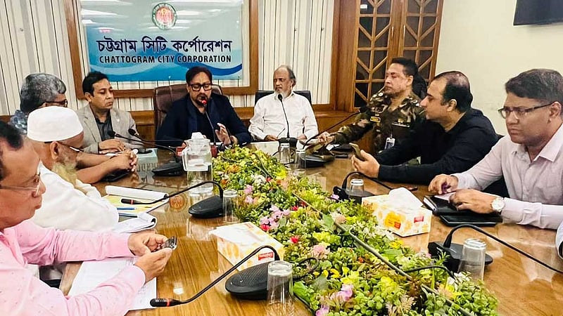 হাজার কোটি টাকা ব্যয় করলেই জলাবদ্ধতা যাবে না: মেয়র শাহাদাত