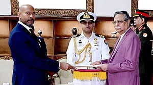 ভৌত অবকাঠামো ও যোগাযোগে কানাডাকে বিনিয়োগের আহ্বান রাষ্ট্রপতির