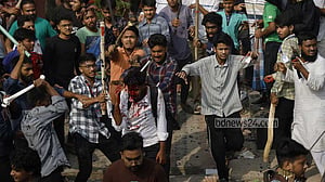 ‘মেগা মানডে’: সংঘাতে রণক্ষেত্র মোল্লা কলেজ, আহত শতাধিক