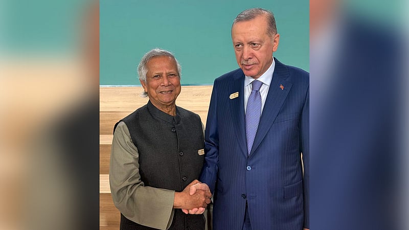জলবায়ু সম্মেলনে প্রধান উপদেষ্টার ব্যস্ত দিন