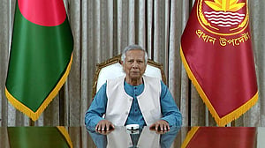 দুর্নীতি ও অর্থপাচারে অভিযুক্ত দেড়শ ব্যক্তির তালিকা তৈরি: প্রধান উপদেষ্টা