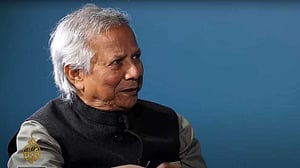 হাসিনা নিজেকে প্রধানমন্ত্রী ভাবলেও বাস্তবতা ভিন্ন: ইউনূস