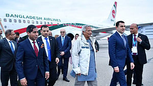আজারবাইজান পৌঁছেছেন প্রধান উপদেষ্টা