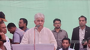নির্বাচনের মাধ্যমে ক্ষমতা হস্তান্তরই অন্তবর্তী সরকারের লক্ষ্য: আদিলুর