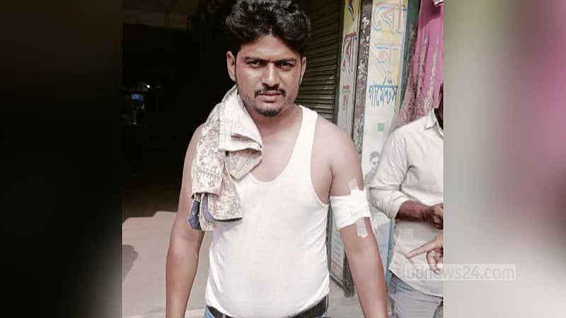 ‘মাতৃত্ব ভাতার কার্ড’ নিয়ে বিএনপির দুপক্ষের সংঘর্ষ, যুবক গুলিবিদ্ধ