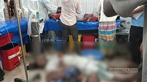 নেত্রকোণায় ‘কবিরাজের দেওয়া কৃমির ওষুধ’ খেয়ে ৭ জন হাসপাতালে