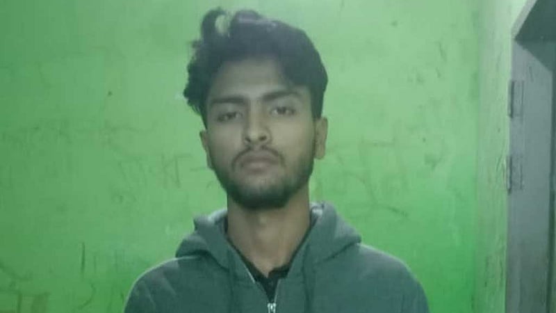 নোয়াখালীতে আগ্নেয়াস্ত্র ও চোরাই মোবাইলসহ যুবক গ্রেপ্তার