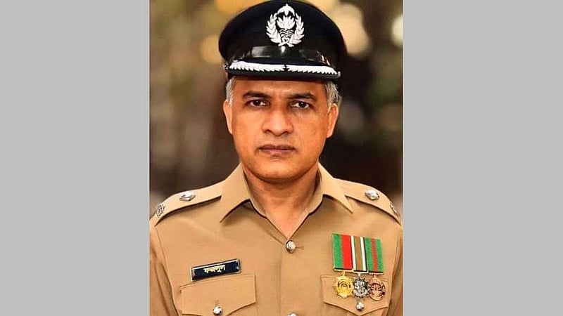 চট্টগ্রামে এবার সরানো হল কোতোয়ালির ওসিকে