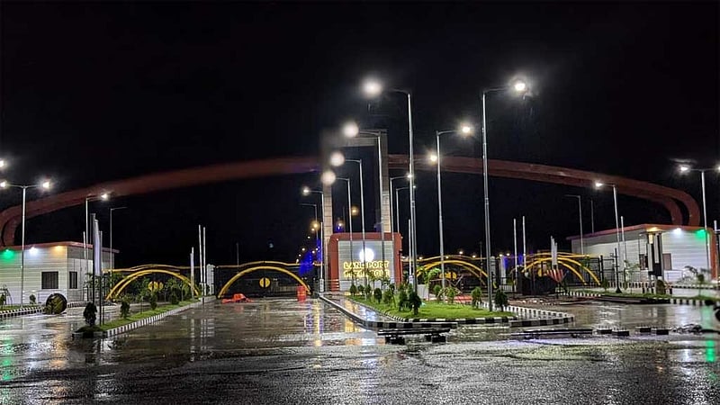 পেট্রাপোলে বড় পরিসরে যাত্রী টার্মিনালের কার্যক্রম শুরু