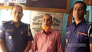 স্ত্রী-কন্যাকে হত্যার ২১ বছর পর ফাঁসির আসামি গ্রেপ্তার