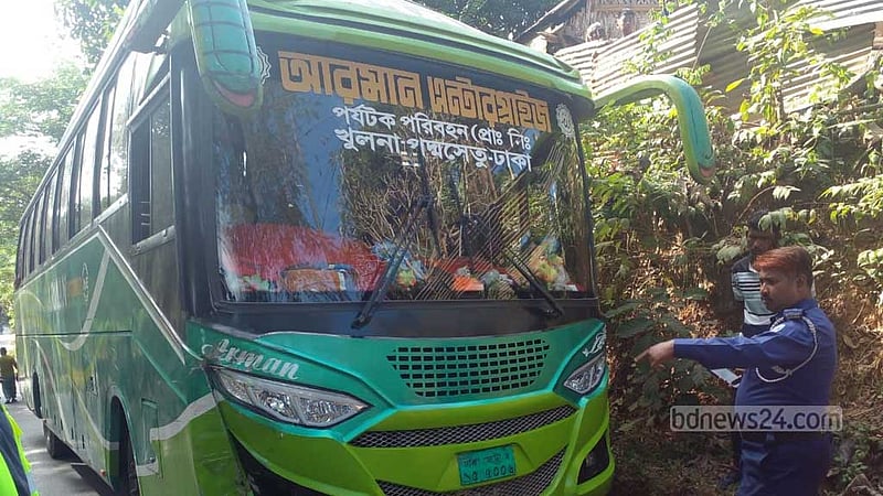 রাঙামাটিতে বাস-অটোরিকশা সংঘর্ষে নারী নিহত