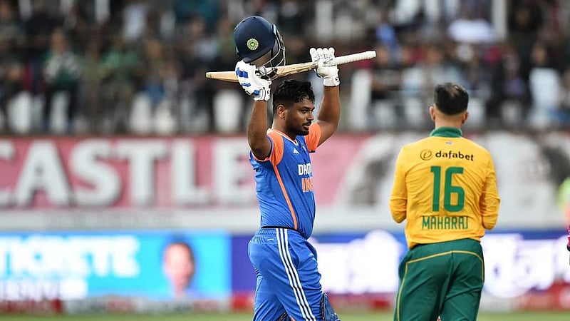 ১০ ছক্কার ঝড়ে আরেকটি সেঞ্চুরিতে স্যামসনের দারুণ কীর্তি