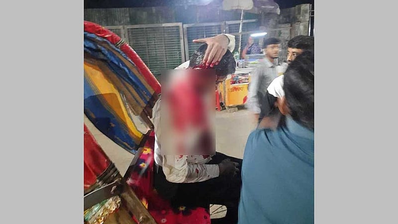 চিন্ময় আটক: শাহবাগে বিক্ষোভে ধাওয়া, মিন্টো রোডে আরেক দল