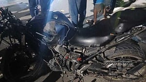 পদ্মা সেতুর টোল প্লাজা এলাকায় ২ মোটরসাইকেলের সংঘর্ষ, নিহত ৪