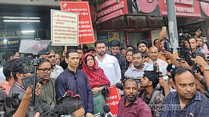 ৩ নভেম্বর ‘জাতীয় শোক দিবস’ চান সোহেল তাজ: ইউনূসকে স্মারকলিপি