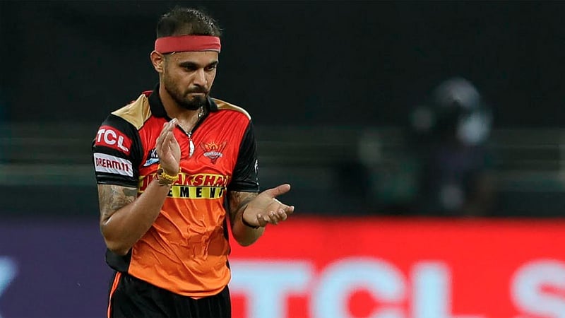 দেশের ক্রিকেটকে বিদায় জানিয়ে বাইরের লিগে খেলার আশায় ভারতীয় পেসার