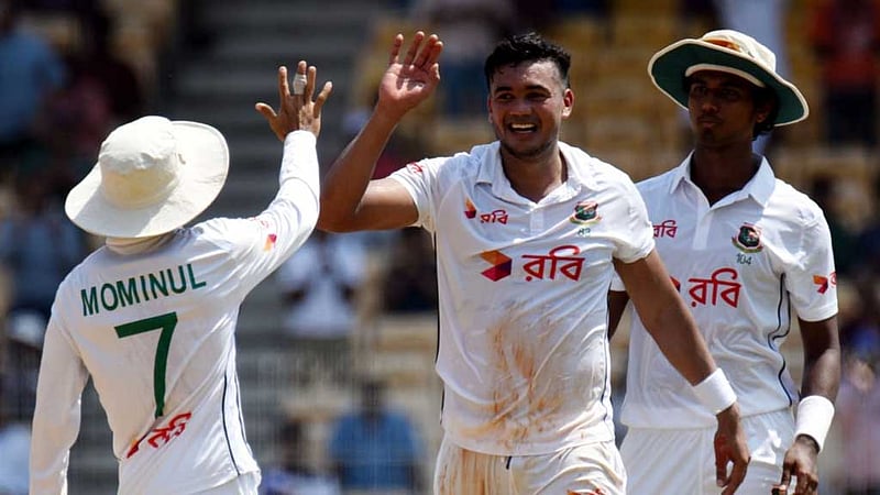 লুই-আথানেজের অম্ল-মধুর দিনে বাংলাদেশের প্রাপ্তি ৫ উইকেট
