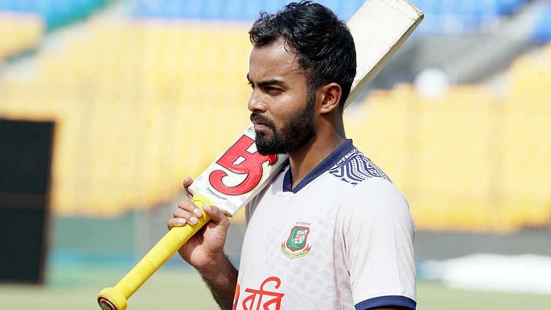 শেষ বলে ছক্কায় হৃদয়ের অপরাজিত ৩৫