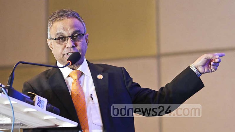 সাবেক প্রধানমন্ত্রীর মুখ্য সচিব আবুল কালাম আজাদ গ্রেপ্তার