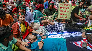 চাকরিতে ঢোকার বয়স: ৩ দিনের মধ্যে প্রজ্ঞাপনে ‘আল্টিমেটাম’