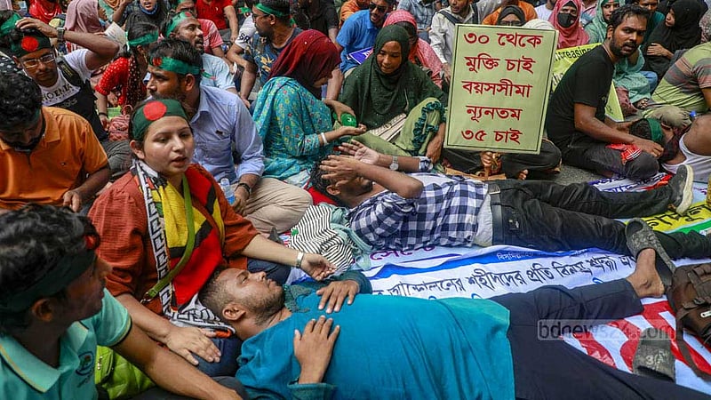 চাকরিতে প্রবেশের বয়স বাড়ানোর যৌক্তিকতা আছে: মুয়ীদ চৌধুরী