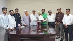 বাংলা একাডেমি সভাপতির যোগদান