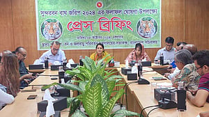 দূষণ নিয়ন্ত্রণে আইনের সঙ্গে জনসম্পৃক্ততাও চান পরিবেশ উপদেষ্টা
