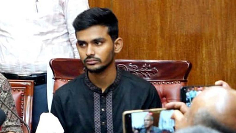 গুজব ছড়িয়ে আশুলিয়ায় সহিংসতা, গুলি করেছে ‘অনুপ্রবেশকারীরা’: শ্রম উপদেষ্টা