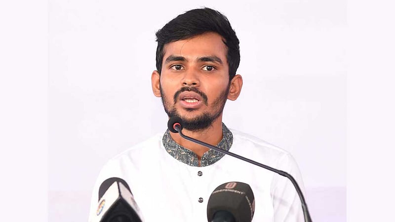 নিষিদ্ধ সংগঠনের কেউ সরকারি কাজে নয়: আসিফ মাহমুদ