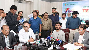 দুই বছরে ৫ লাখ কর্মসংস্থান তৈরি করবে সরকার: উপদেষ্টা আসিফ