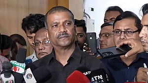 বাংলাদেশ নিয়ে ভারতের উদ্বেগ অযাচিত, ‘দ্বিচারিতা’: আসিফ নজরুল