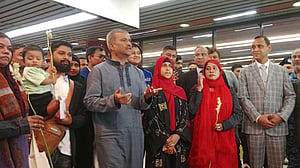 প্রথম দফায় লেবানন থেকে ফিরলেন ৫৪ বাংলাদেশি