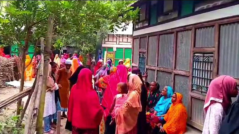 সম্পত্তি লিখে দিতে চাপ: ‘ছেলের হাতে’ বাবা খুন
