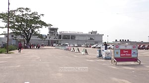 কক্সবাজার বিমানবন্দরে ফ্লাইট ওঠা-নামার সময় বাড়ল ৩ ঘণ্টা