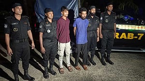 গান গেয়ে হত্যা: গ্রেপ্তার আরো ২, র‌্যাব ও পুলিশের ভিন্ন ভাষ্য