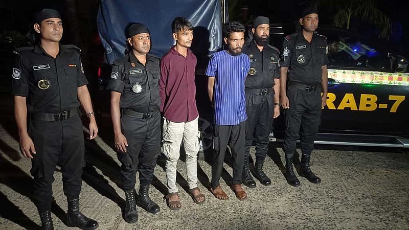 গান গেয়ে হত্যা: গ্রেপ্তার আরো ২, র‌্যাব ও পুলিশের ভিন্ন ভাষ্য