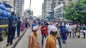 বাড্ডা দেখল সেই ২৯ জুলাই, দুই বাসের পাল্লায় পিষে গেলেন আইরিন