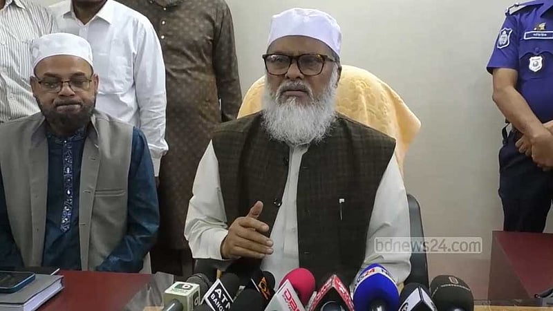 হজ প্যাকেজ ঘোষণা বুধবার, কমবে খরচ: ধর্ম উপদেষ্টা