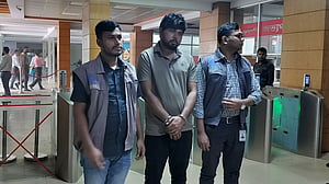 লিংক পাঠিয়ে কৌশলে ফেইসবুকের নিয়ন্ত্রণ নিয়ে ‘ব্ল্যাকমেইলিং’