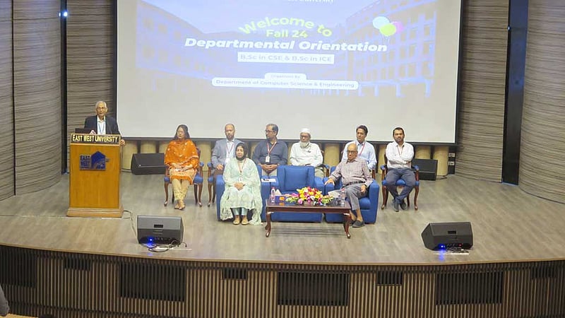 ইস্ট ওয়েস্ট বিশ্ববিদ্যালয়ে হয়ে গেল শীতকালীন নবীনবরণ