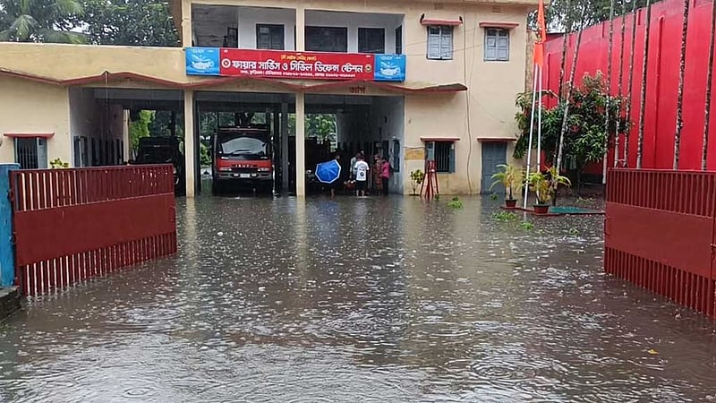 কুড়িগ্রামে বৃষ্টি-ঢলে ফের বাড়ছে নদ-নদীর পানি, বন্যার শঙ্কা