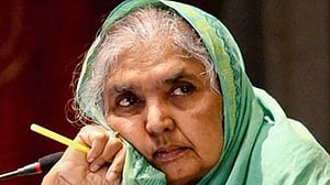 রাজনীতির ‘অগ্নিকন্যা’ মতিয়া চৌধুরীর বিদায়