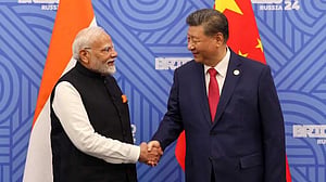 যেভাবে বৈঠক ও সম্পর্কের বরফ গলার পথে এগোলেন মোদী-শি