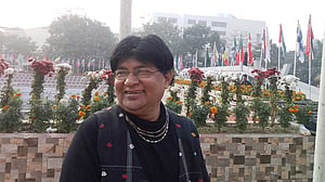 নিজ বাসা থেকে গায়ক মনি কিশোরের লাশ উদ্ধার