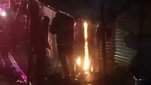 শর্ট সার্কিট থেকে আগুন, মুম্বাইয়ে এক পরিবারের ৭ জনের মৃত্যু