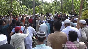 মুন্সীগঞ্জে নিজ গ্রামে চিরনিদ্রায় বদরুদ্দোজা চৌধুরী