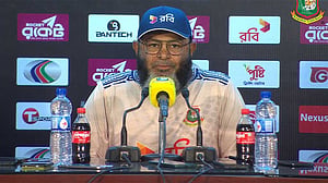প্রতিপক্ষের লেজের ঝাপটায় ভোগান্তি বারবার, দুর্ভাবনায় বাংলাদেশ